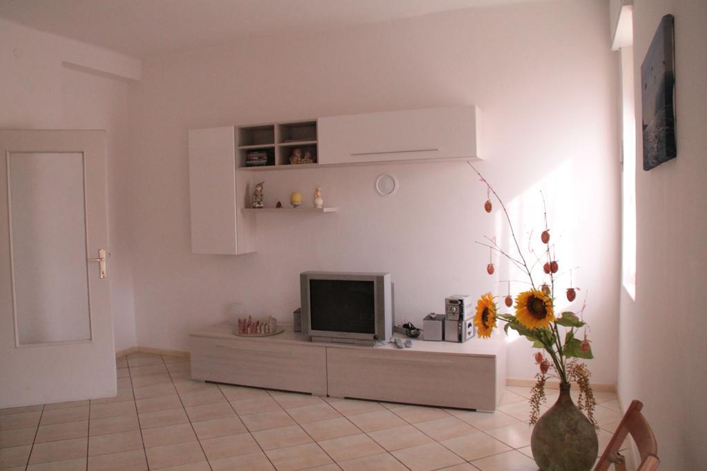 Casa Vacanze Claudette Arco Exteriör bild